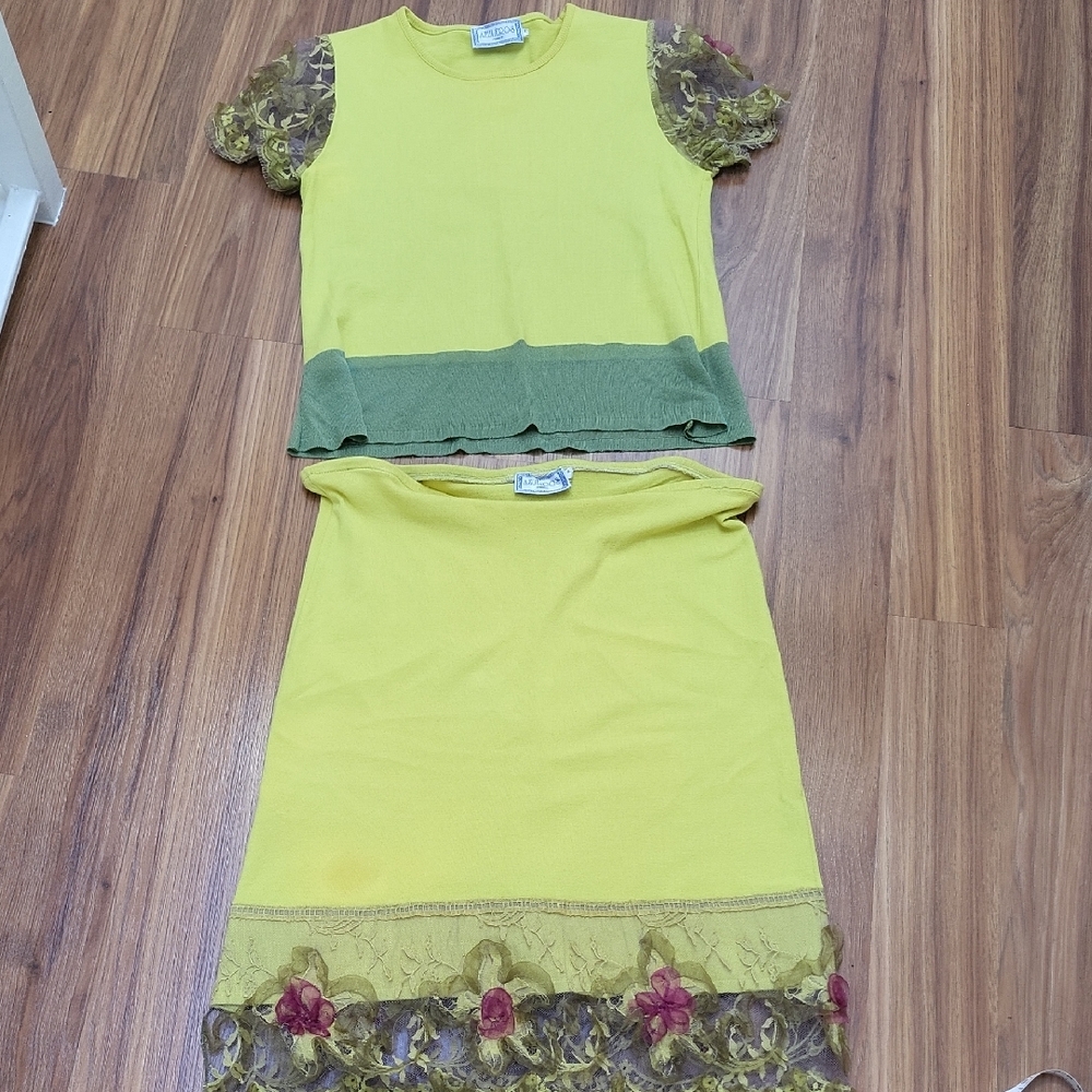 Azuleros France Lime Green Knit Two-Piece Set with Olive Trim and Floral Sleeves